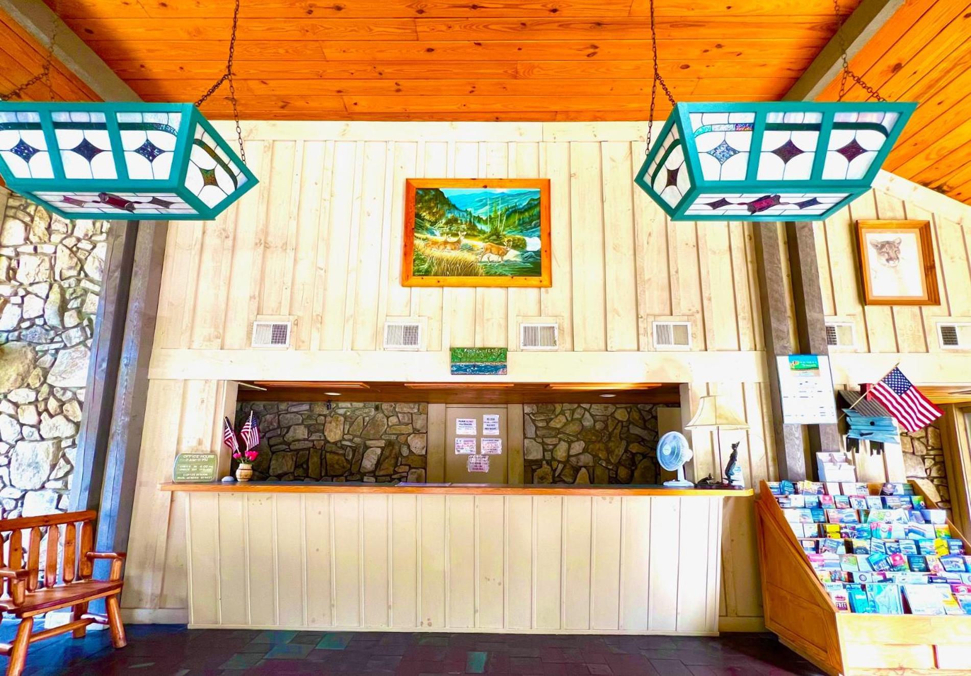 צ'ירוקי Newfound Lodge On The River מראה חיצוני תמונה